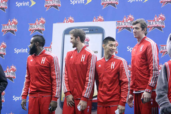 莱比锡2-0不莱梅，韦德拉奥果世界波，施拉格尔破门（莱比锡2-0力克不莱梅，施拉格尔破门，韦德拉奥果轰世界波）