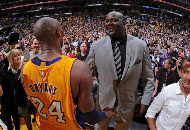 德罗西取热那亚生涯首胜，率队时隔239天再次意甲主场赢球（德罗西迎执教热那亚首胜，球队相隔239天再夺意甲主场三分）